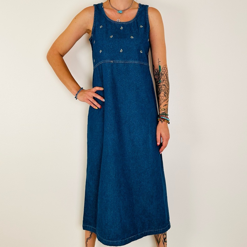Vintage Erika&Co Denim Dress Midi Floral Embroidery Boho Sleeveless - Picture 2 of 12